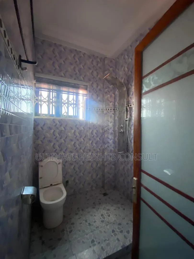 1bdrm Apartment in Dansoman, Round About for rent