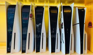 PS5 Fat Consoles Controllers