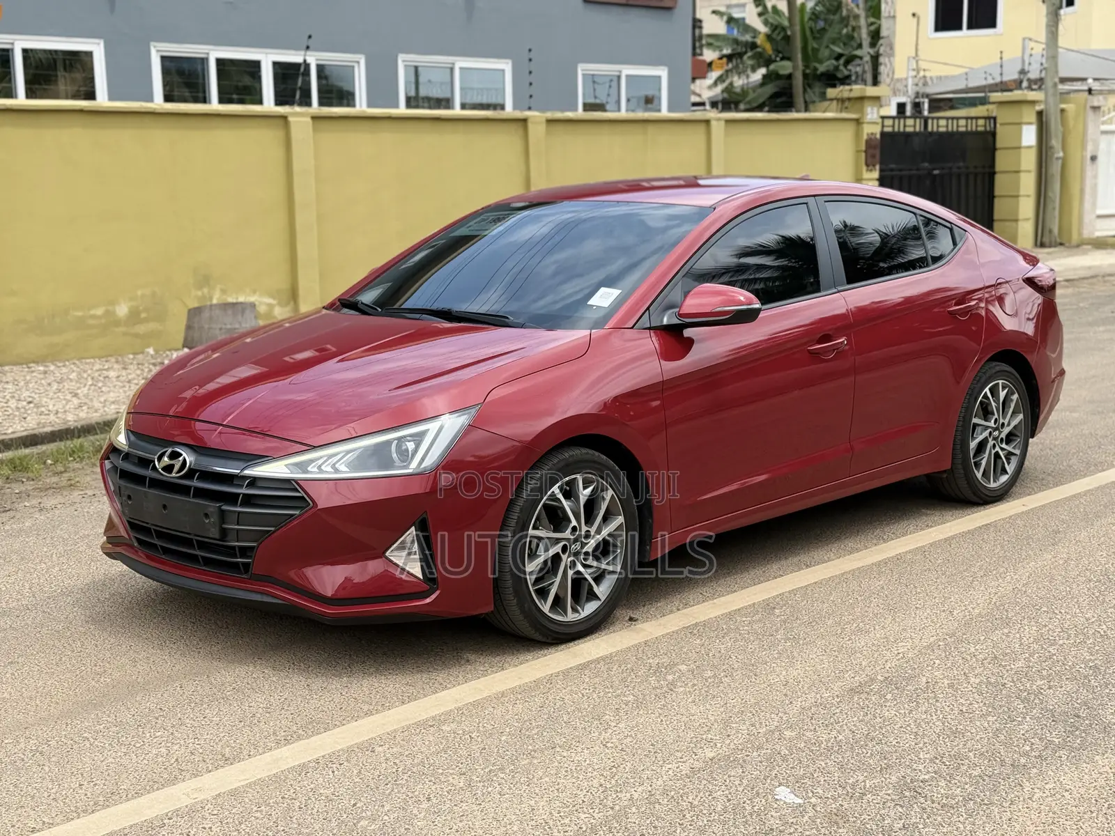 Hyundai Avante 2019 Red