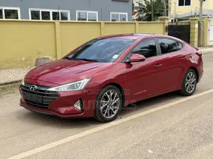 Hyundai Avante 2019 Red