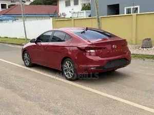 Hyundai Avante 2019 Red