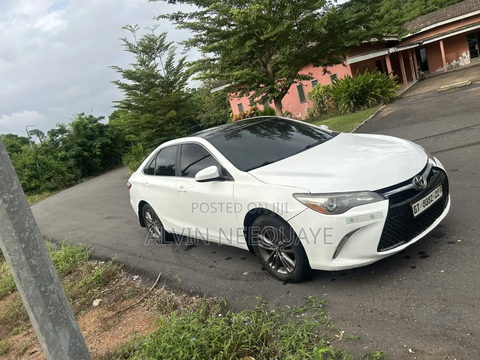 Toyota Camry SE 4dr Sedan (2.5L 4cyl 6A) 2016 White