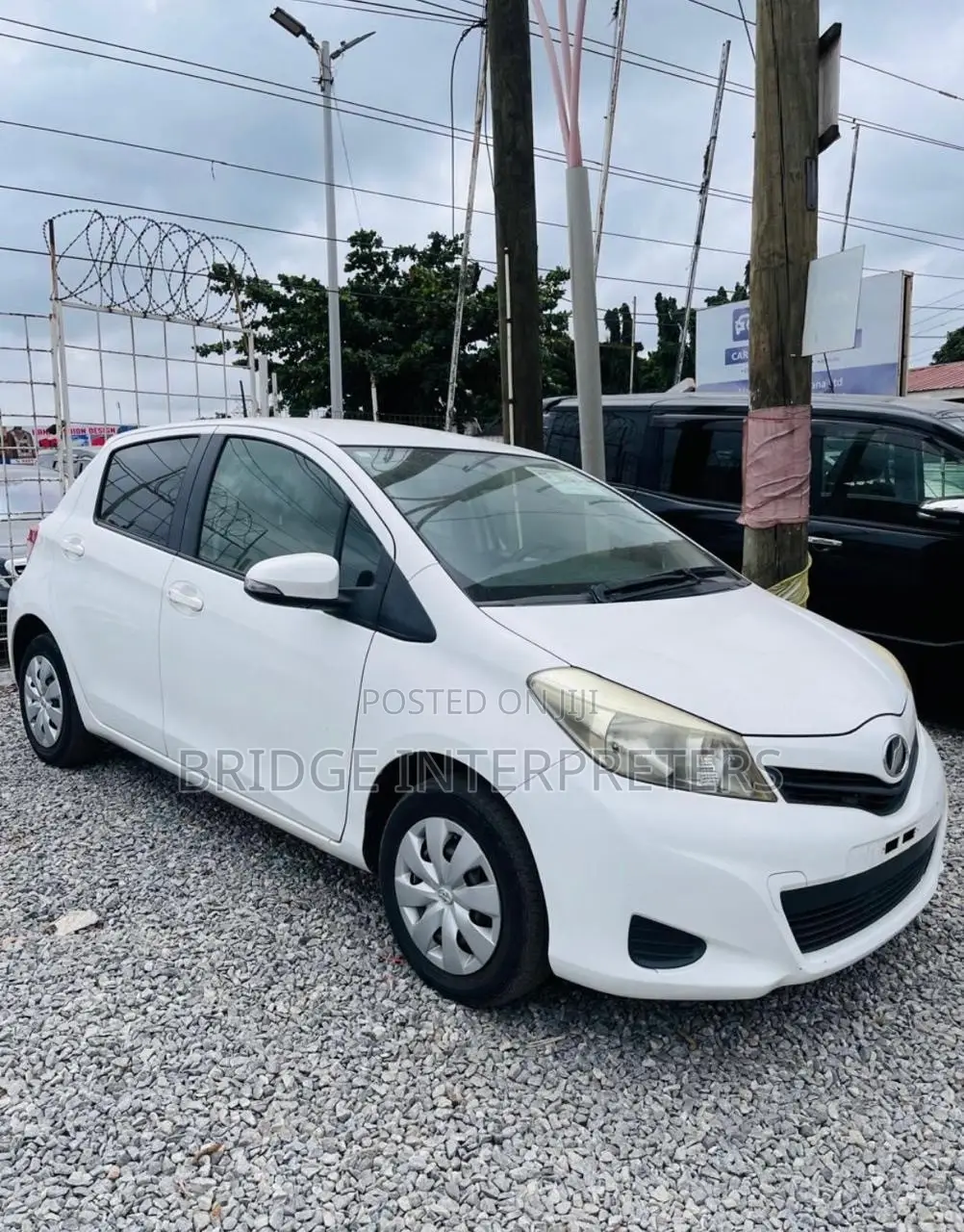 Toyota Vitz 2011 White