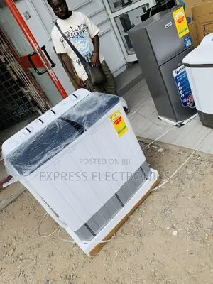 Lovely New TCL 10.5KG Twin Tub (Semi-AutomaticWashing Machine (F211TT)