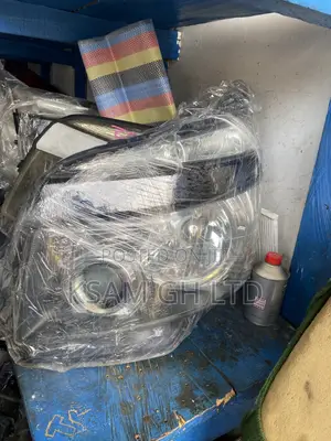 Voxy 2010 Headlight