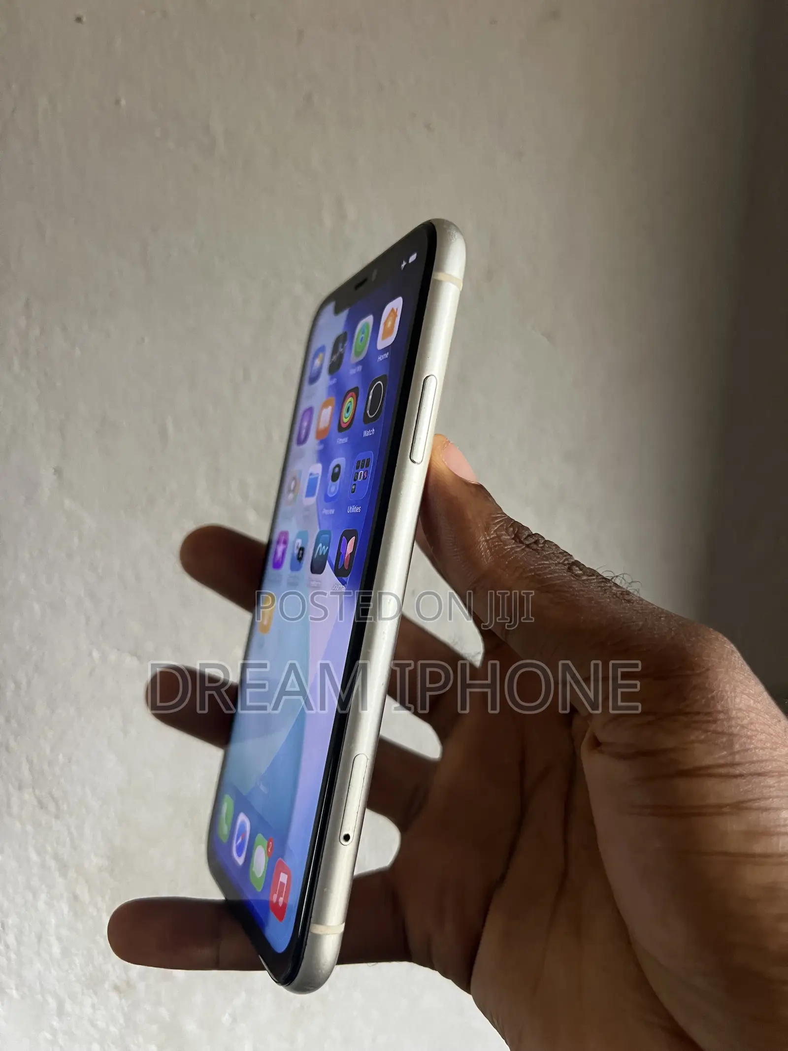 Apple iPhone 11 64 GB Silver