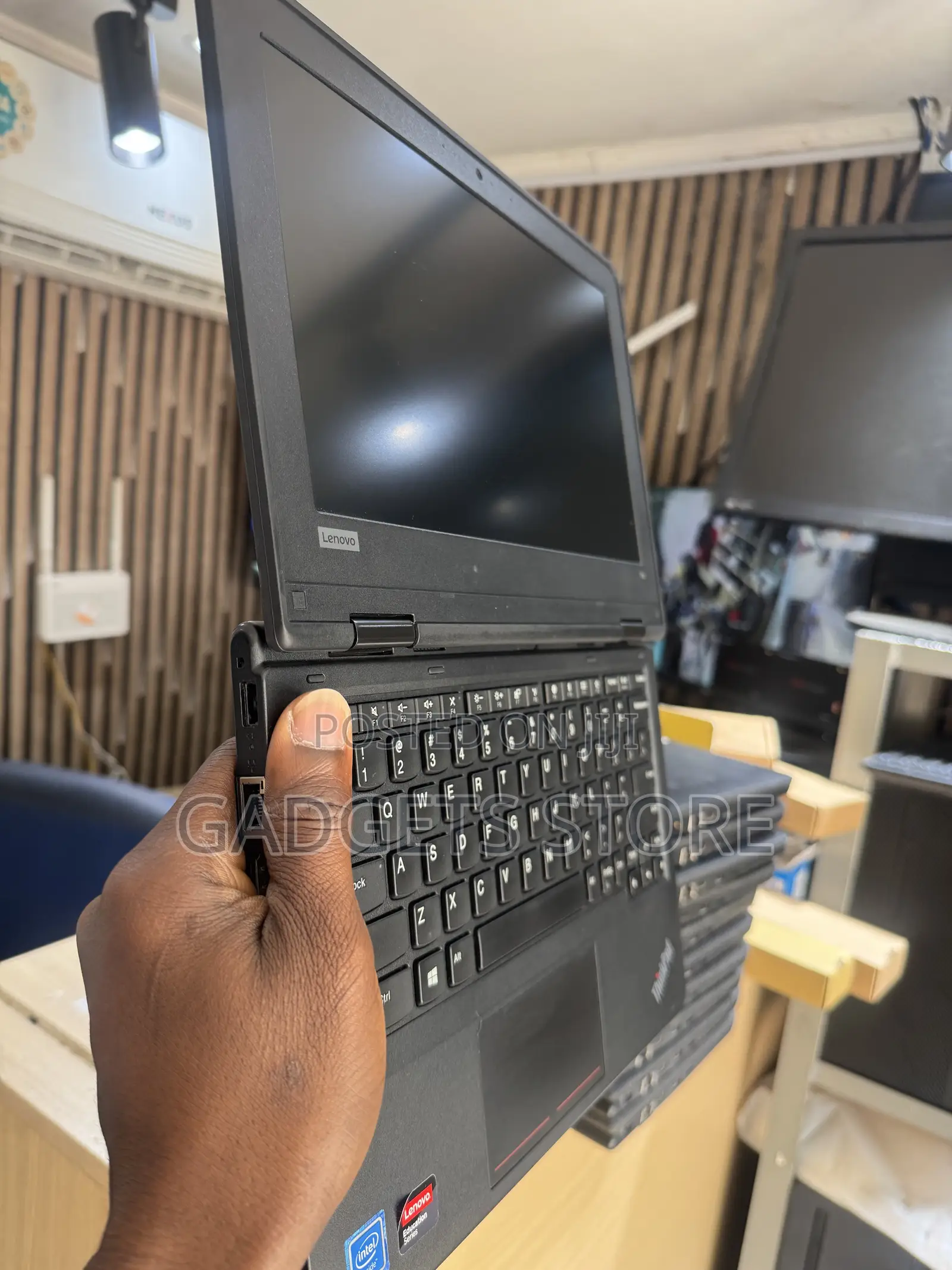 Laptop Lenovo ThinkPad 11e 4GB Intel SSD 128GB