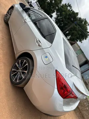 Toyota Corolla LE (1.8L 4cyl 2A) 2019 Silver