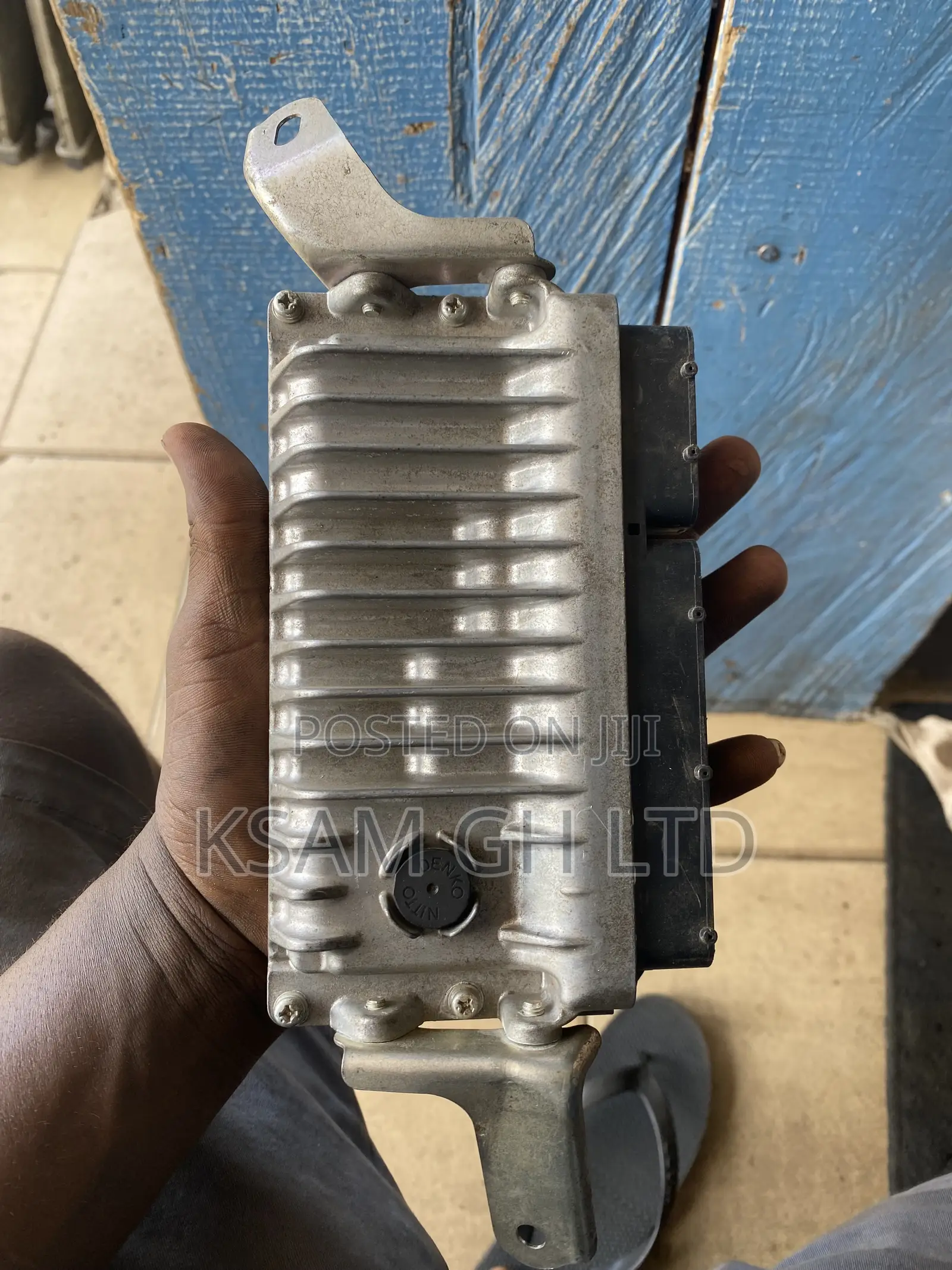 Toyota Vitz 2012 Contro Board