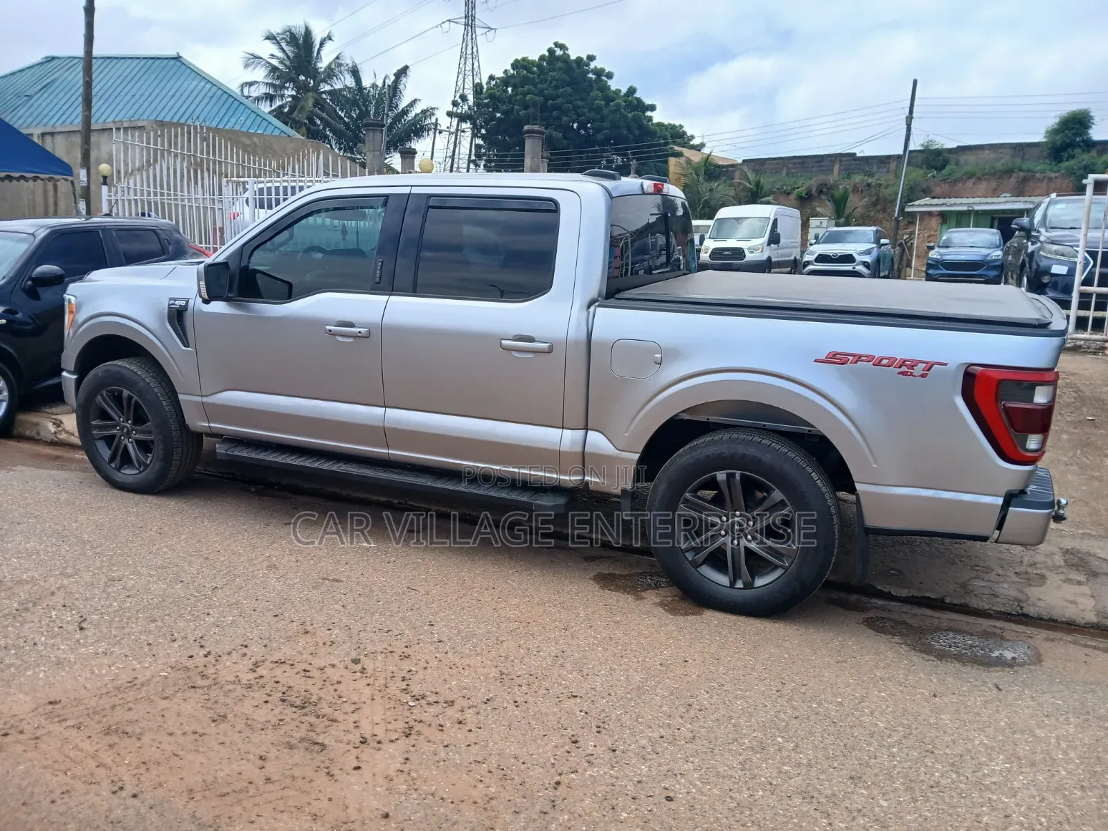 Ford F-150 2022 Gray
