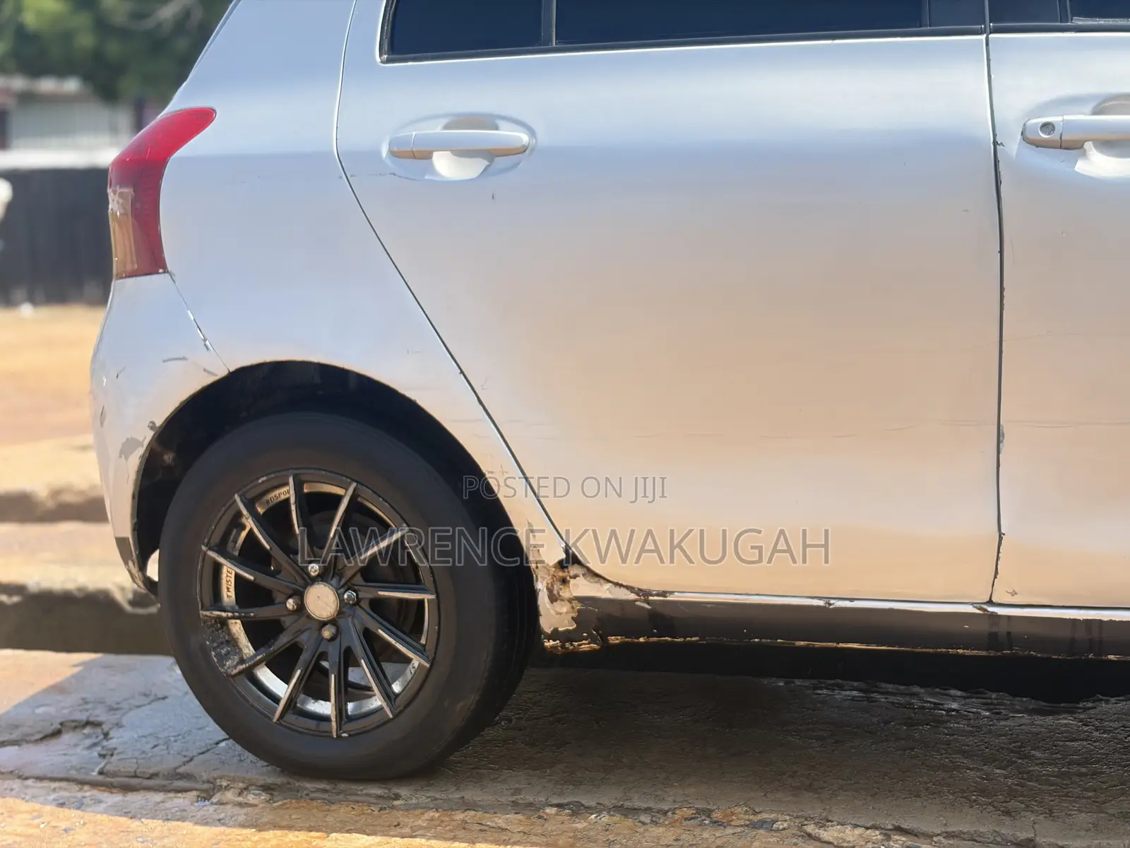 Toyota Vitz 2006 Silver