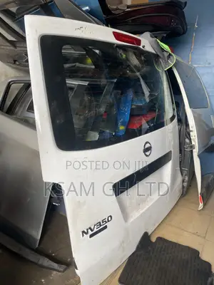 Nissan Caravan NV 350 Boot and Doors