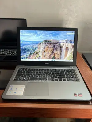 Laptop Dell Inspiron 5565 8GB AMD A10 SSD 256GB