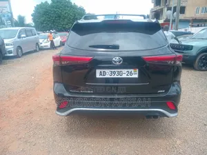 Toyota Highlander 2022 Black
