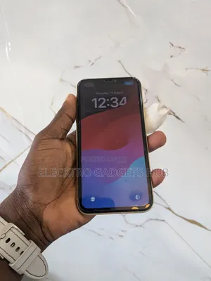 Apple iPhone XR 64 GB Yellow
