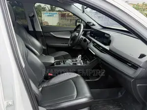 Chery Tiggo 8 Pro Luxury 2023 White