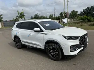 Chery Tiggo 8 Pro Luxury 2023 White