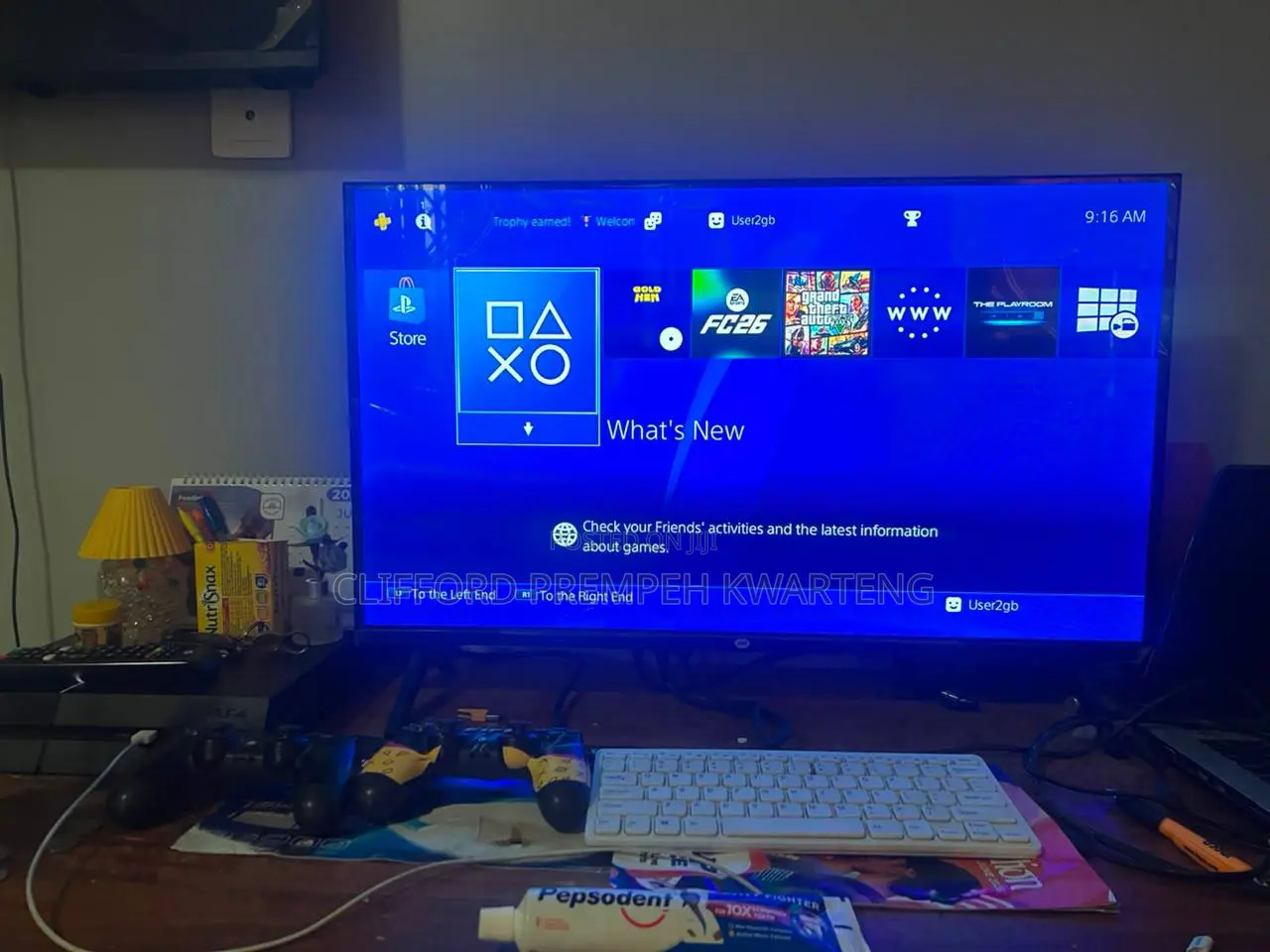 PS4 Standard