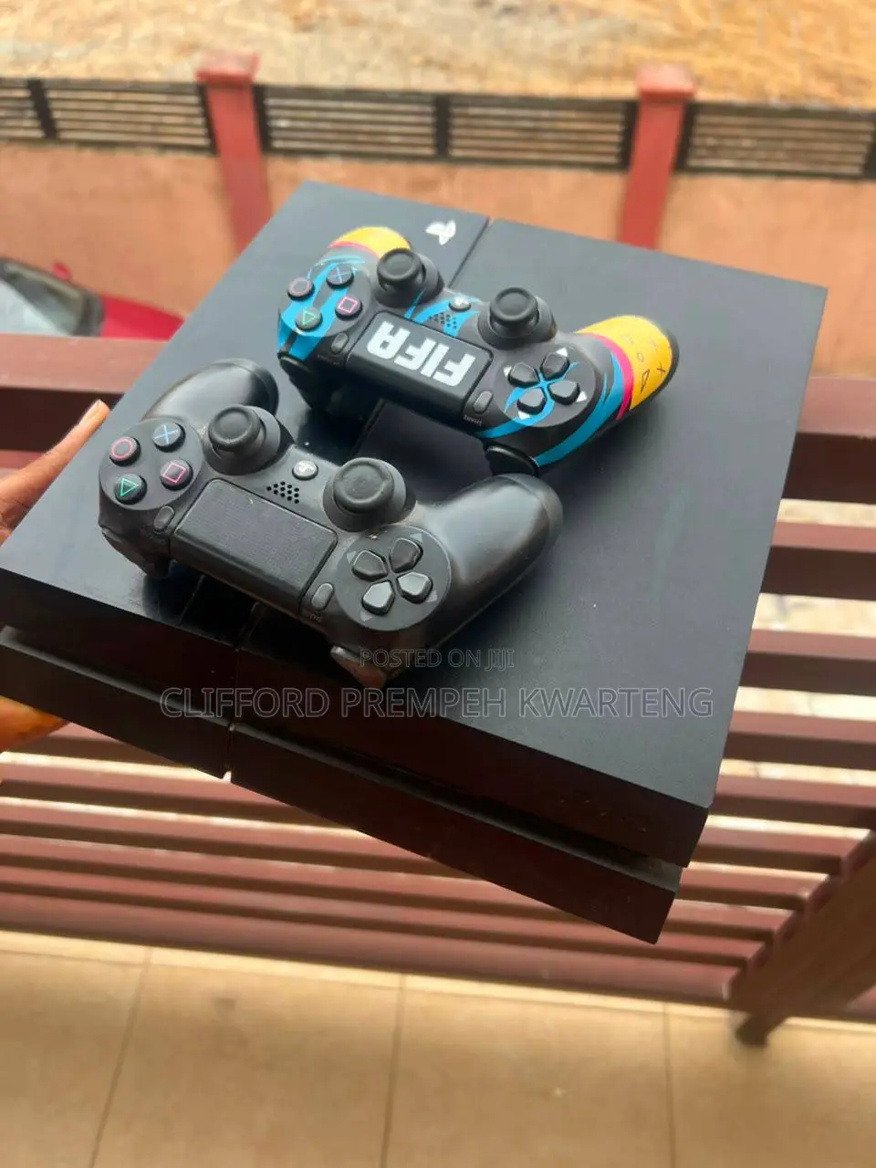 PS4 Standard