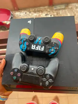 PS4 Standard