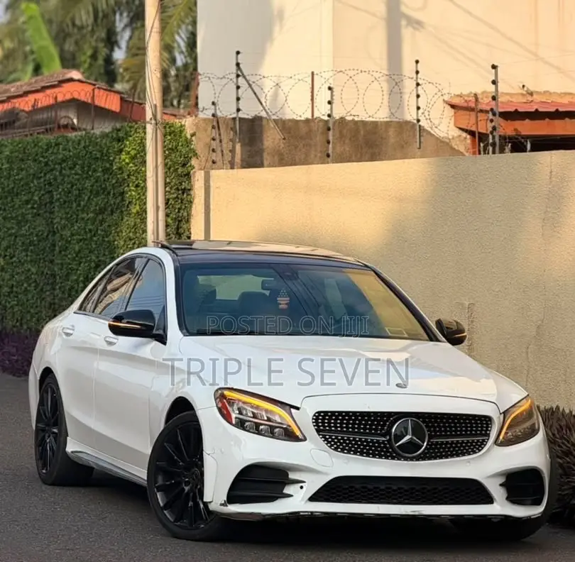 Mercedes-Benz C300 2019 White