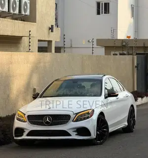 Mercedes-Benz C300 2019 White