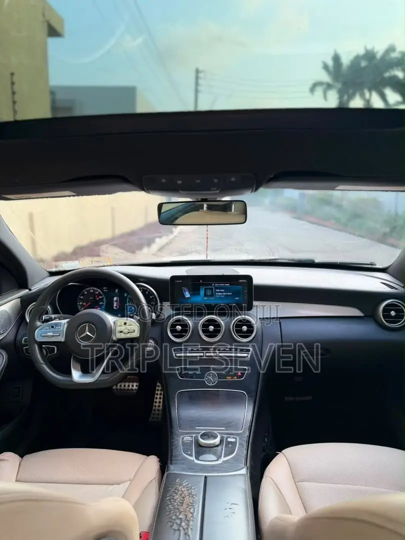 Mercedes-Benz C300 2019 White