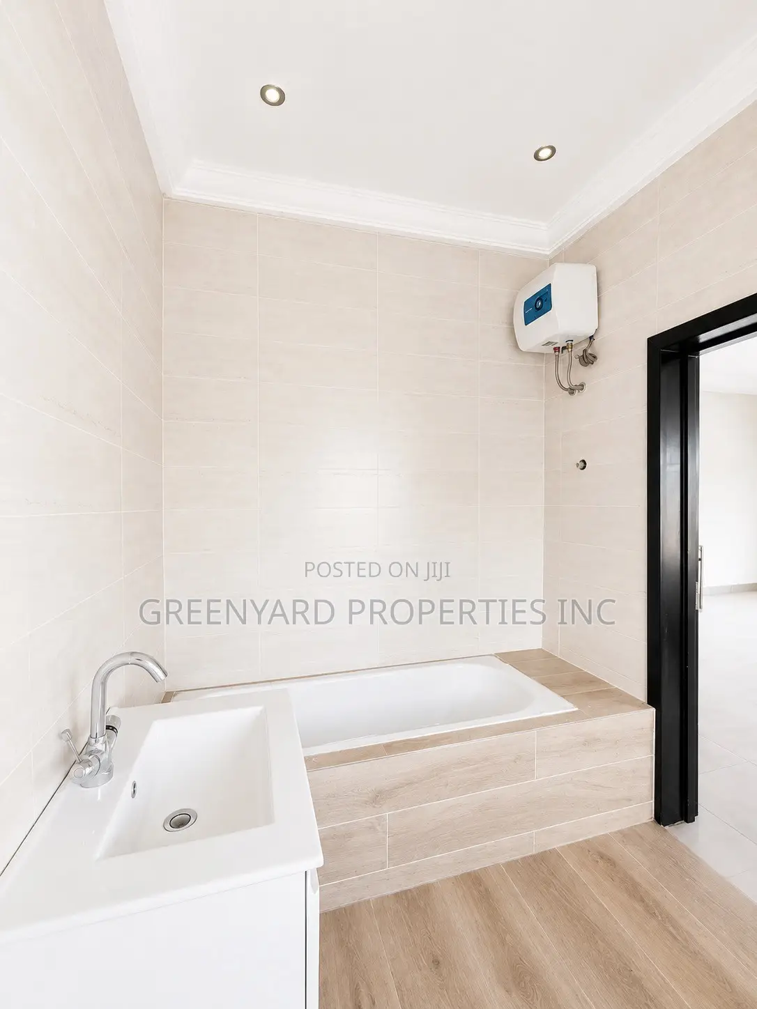 2bdrm Apartment in Comm 17, Shell, Spintex for sale