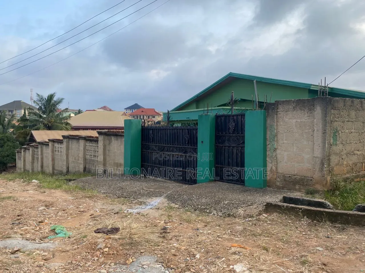 9bdrm House in Sofoline Adoato, Kumasi Metropolitan for sale