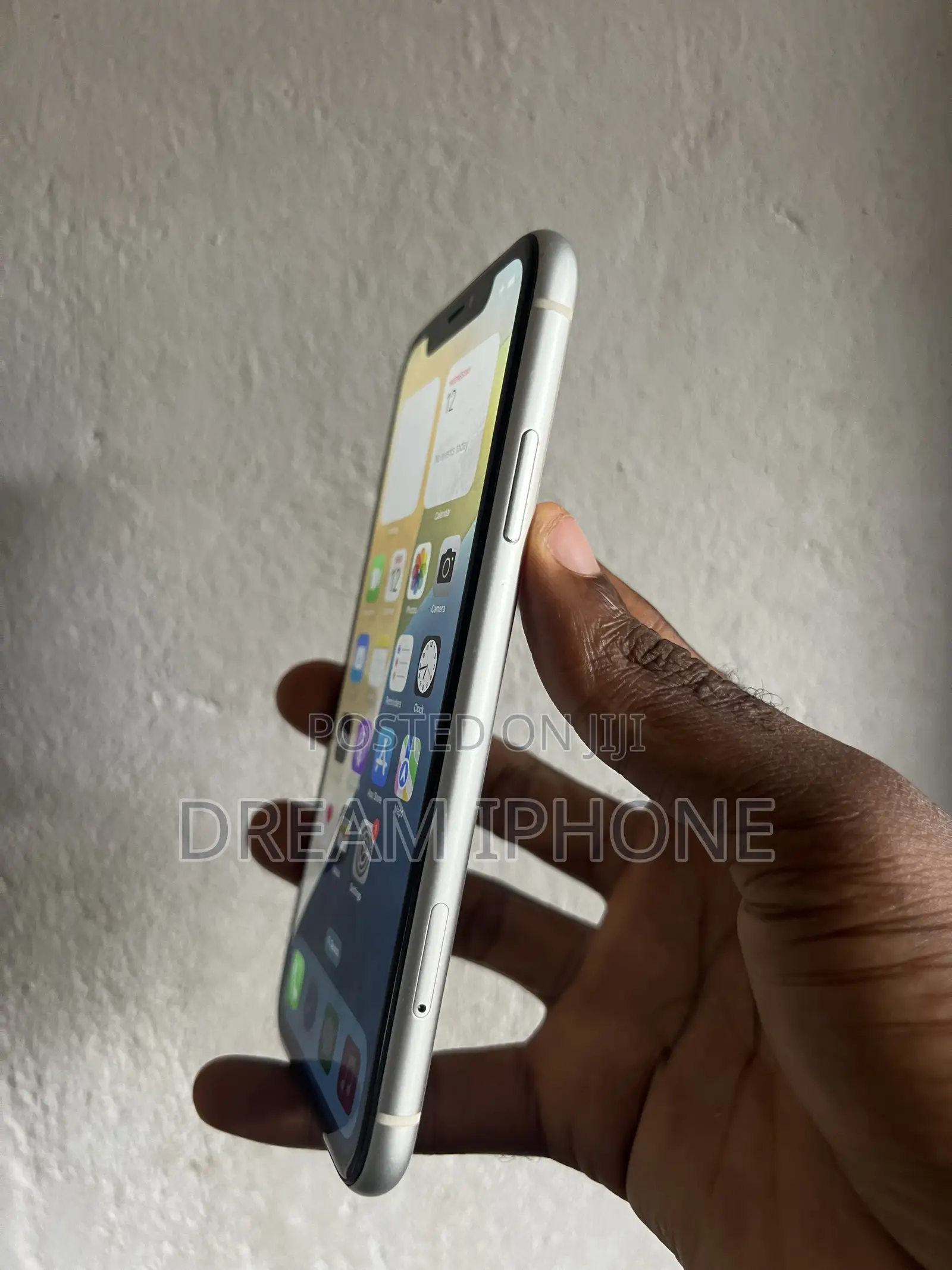 Apple iPhone XR 128 GB White