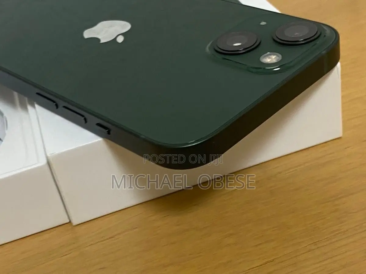 Apple iPhone 13 128 GB Green