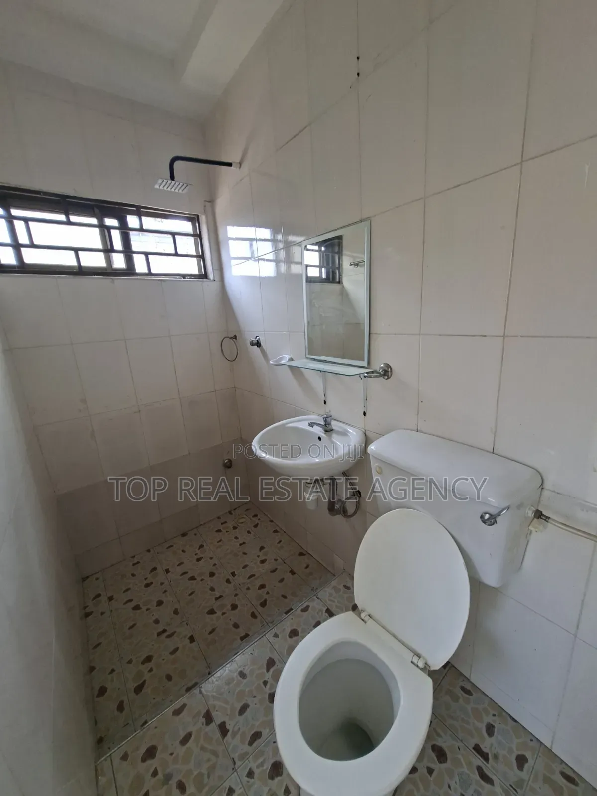 1bdrm Apartment in Winsconsin, North Legon for rent