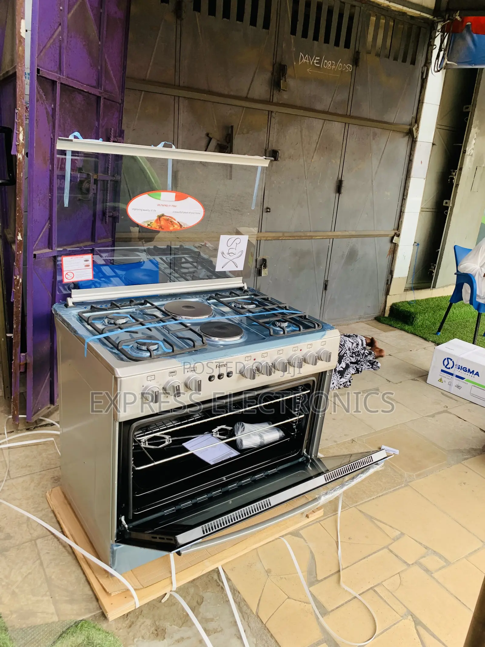 Hot  Deals on Ferre Gas Cooker Oven Rotisserie 4-2 60/90.