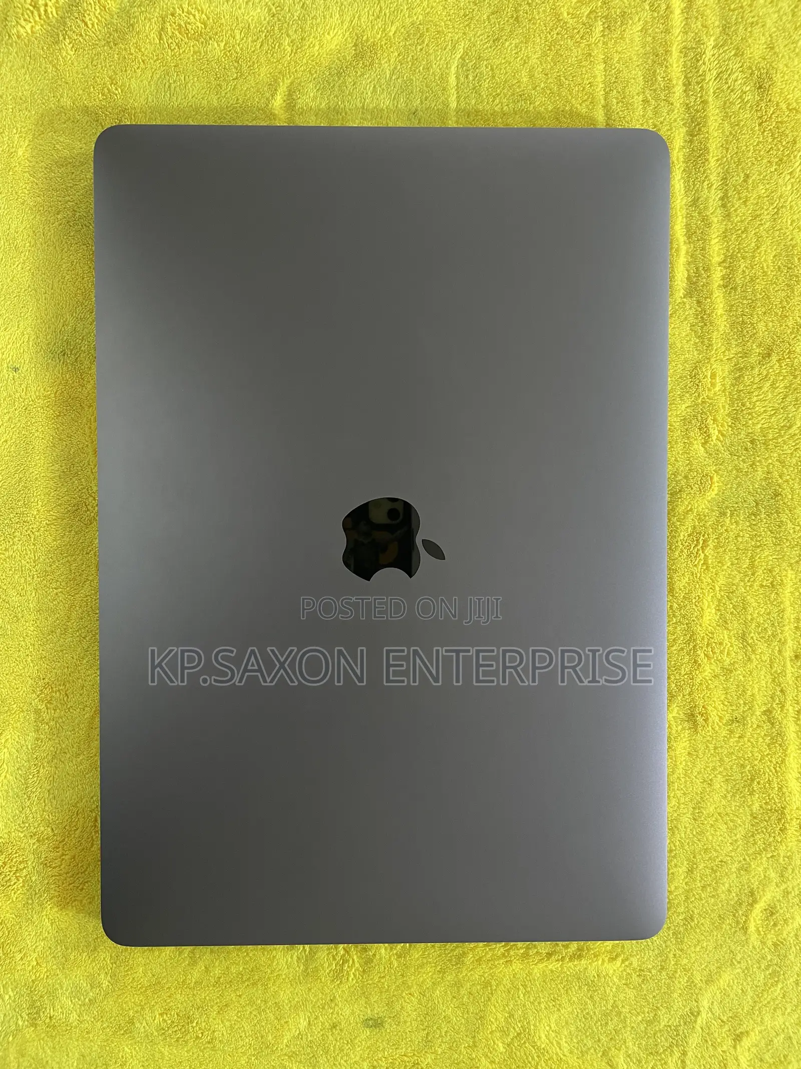 Laptop Apple MacBook 2020 8GB Apple M1 SSD 256GB