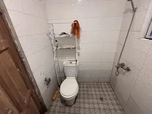 1bdrm Room & Parlour in King Homes, Madina for rent