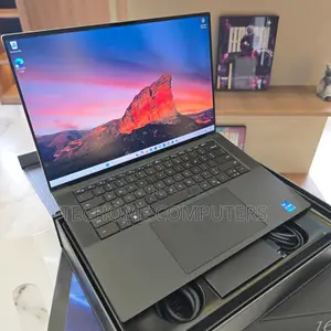 Laptop Dell Precision 5570 32GB Intel Core i7 SSD 512GB