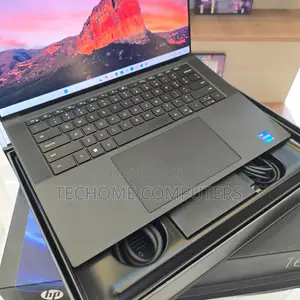Laptop Dell Precision 5570 32GB Intel Core i7 SSD 512GB