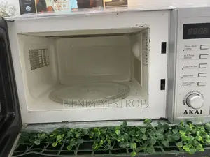 Akai 20L Microwave With Grill
