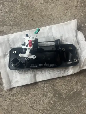 Toyota Tundra 2007 - 2022 Boot Opener / Tailgate Opener