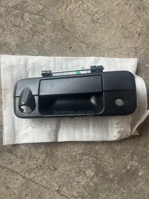 Toyota Tundra 2007 - 2022 Boot Opener / Tailgate Opener