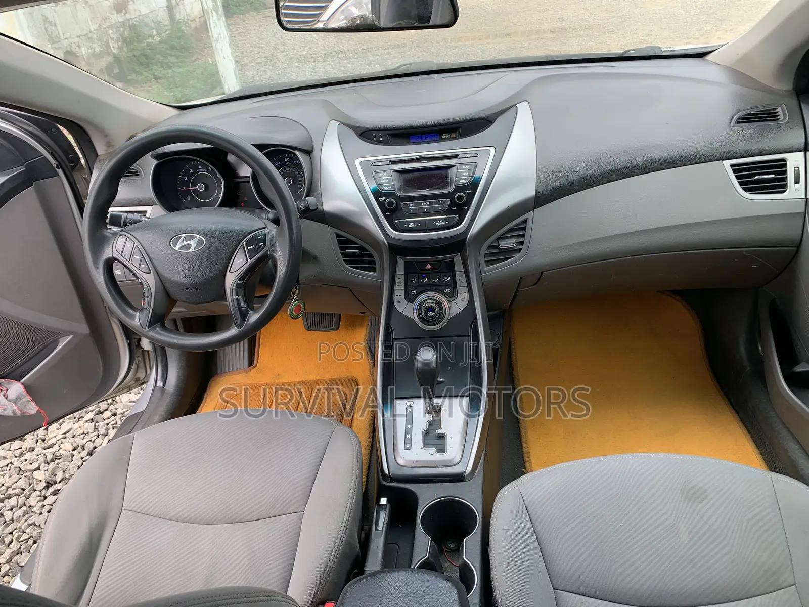 Hyundai Elantra 2013 Silver