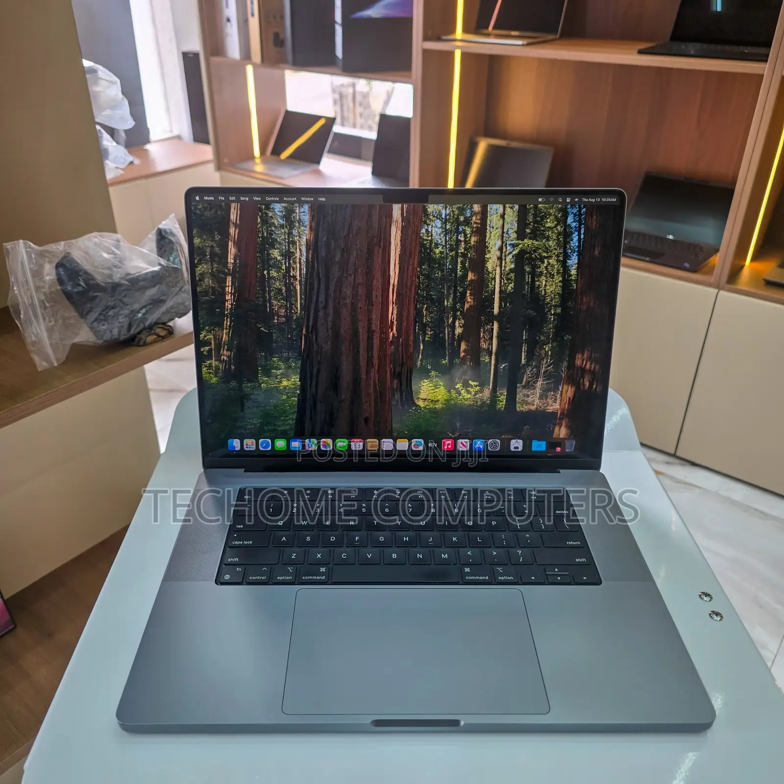 Laptop Apple MacBook Pro 2020 M1 16GB Apple M1 Pro SSD 1T