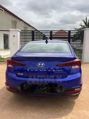 Hyundai Elantra 2019 Blue