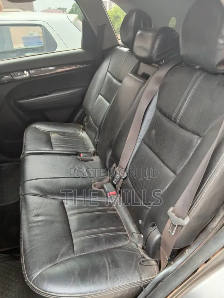 Kia Sorento 2012 Brown