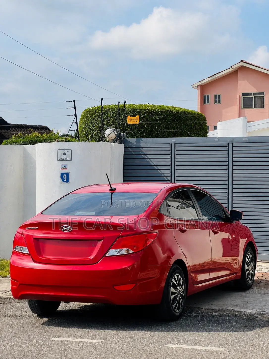 Hyundai Accent SE Sedan 2017 Red