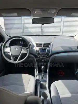 Hyundai Accent SE Sedan 2017 Red