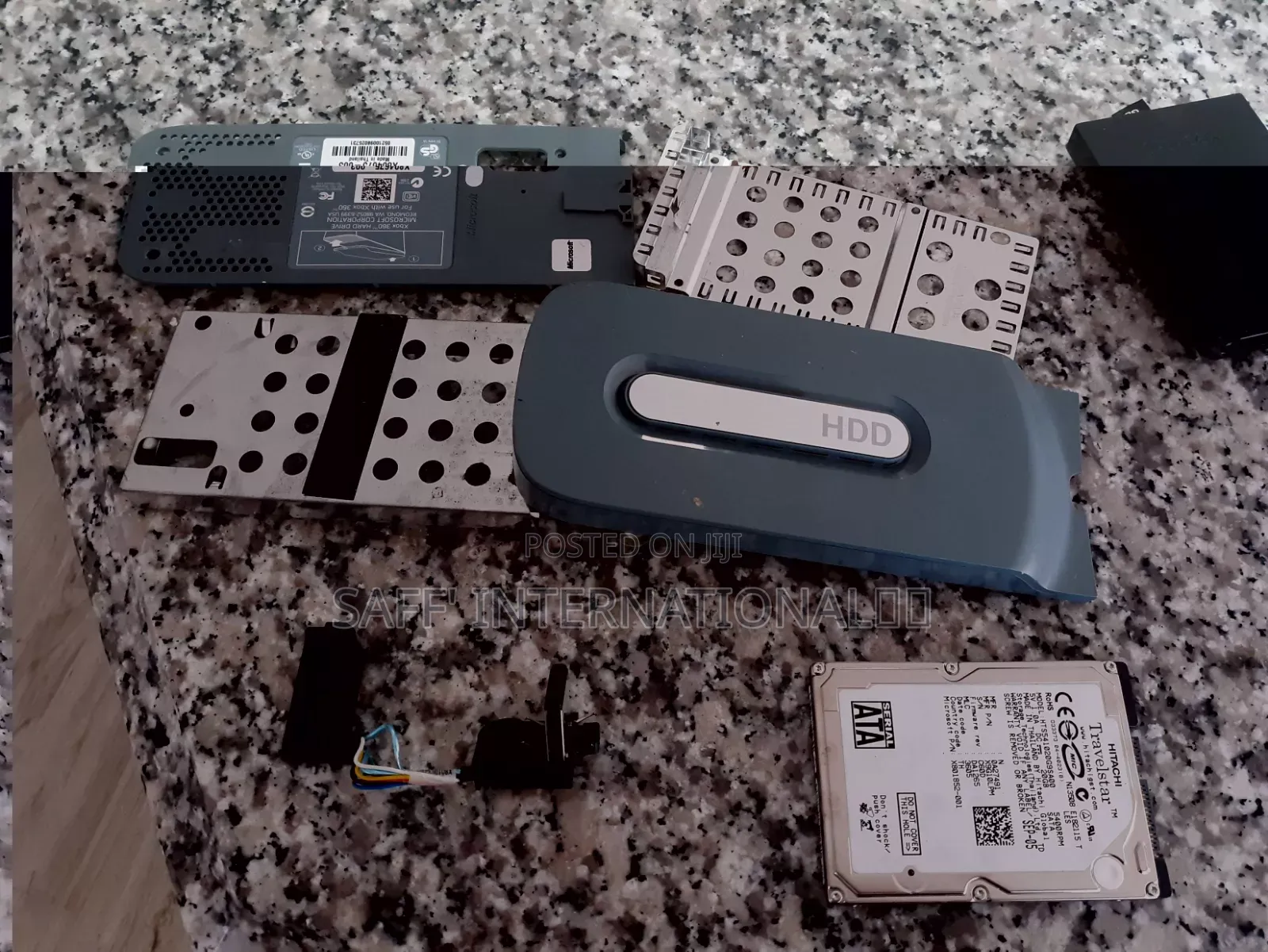 ☆Selling Xbox360 Power Adapter, HDD Fat/Slim Cases, Kinect Cam_nd Etc?