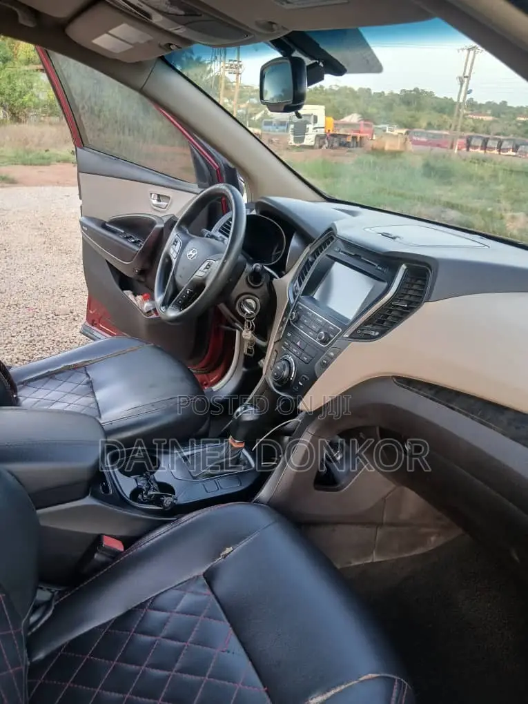 Hyundai Santa Fe 2016 Brown