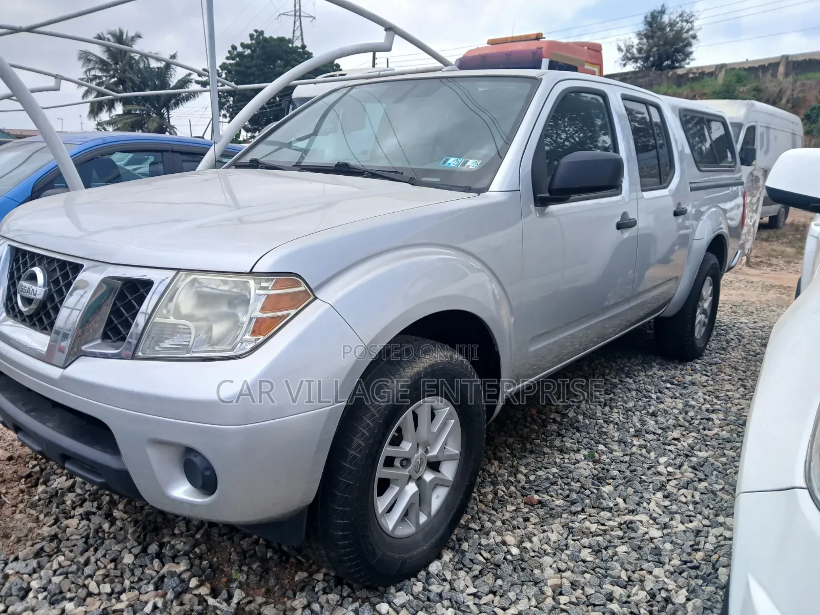 Nissan Frontier 2015 Silver