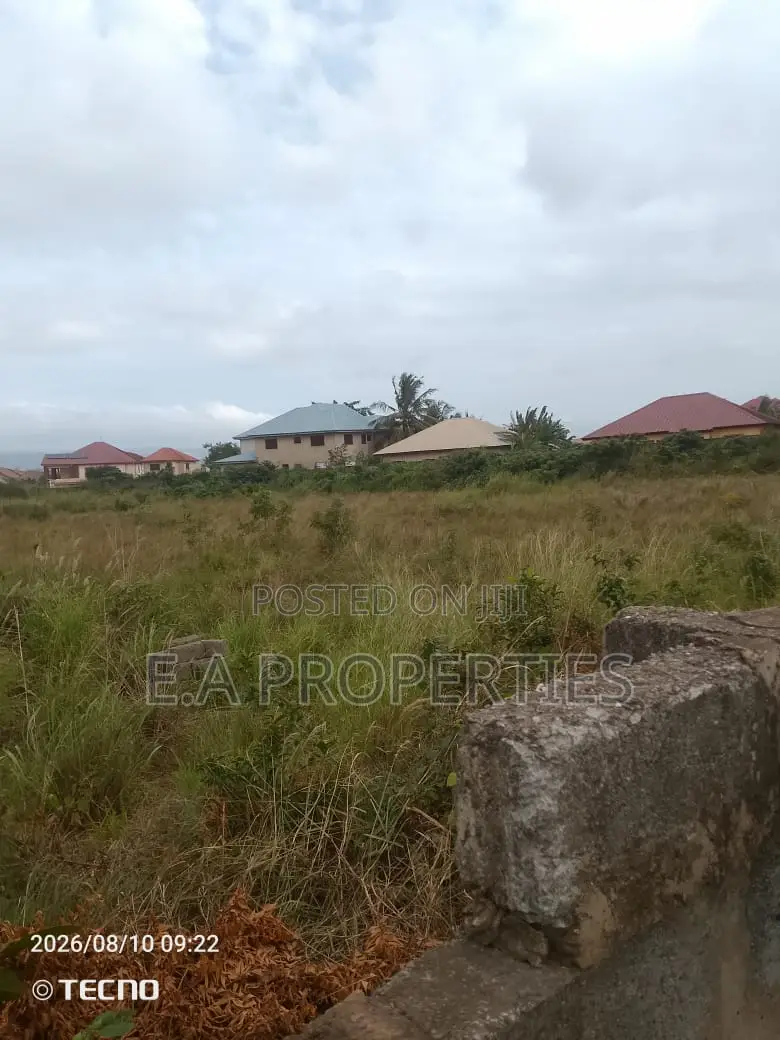15 Plots for Land for Sale at Adenta Amrahia